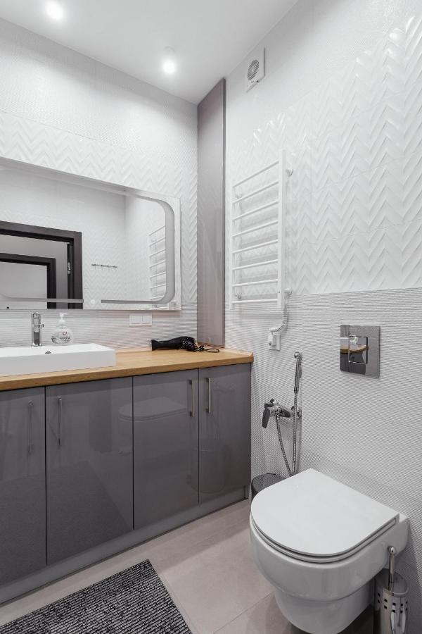 White Apartment In 12 Floor Odessa Dış mekan fotoğraf