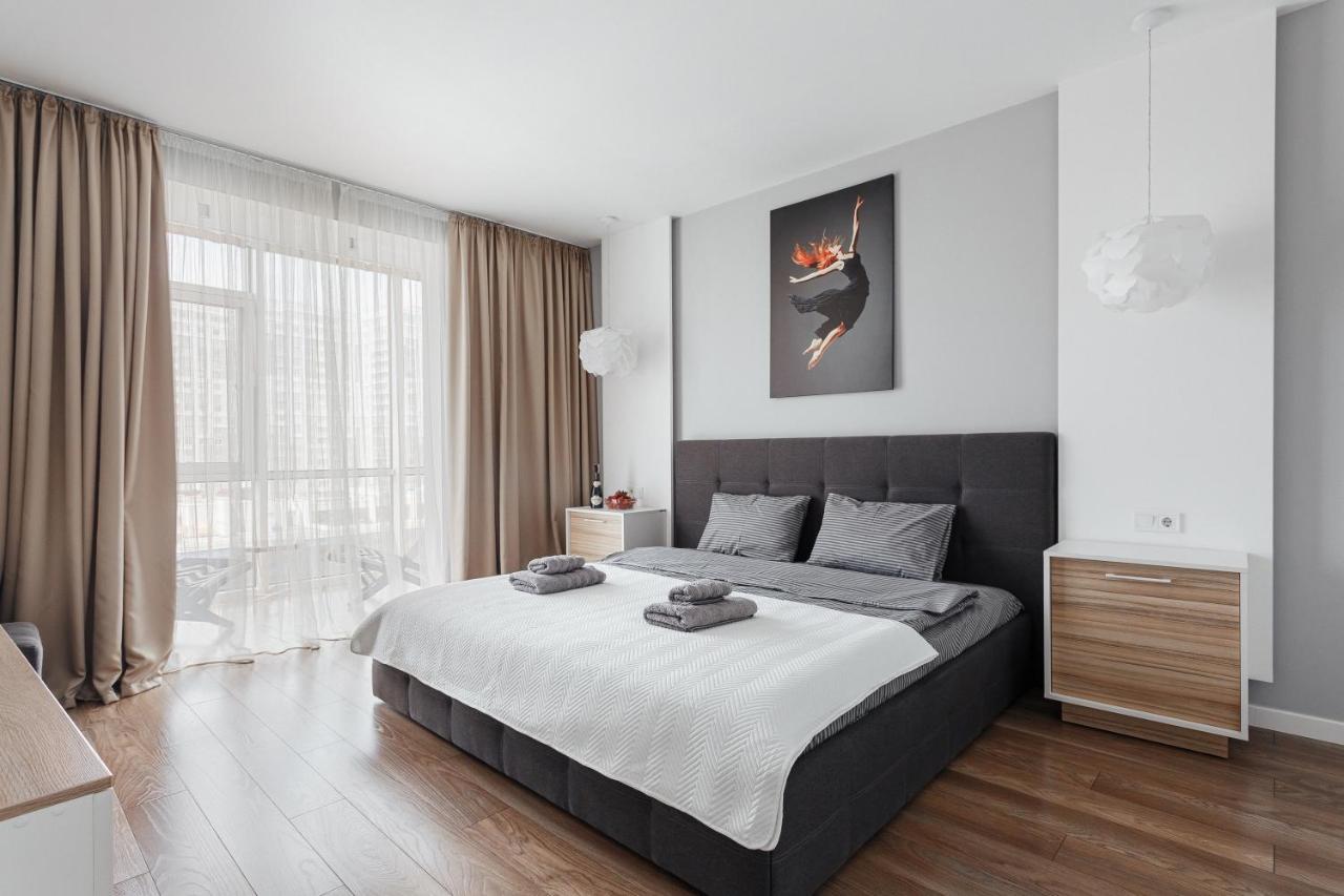White Apartment In 12 Floor Odessa Dış mekan fotoğraf