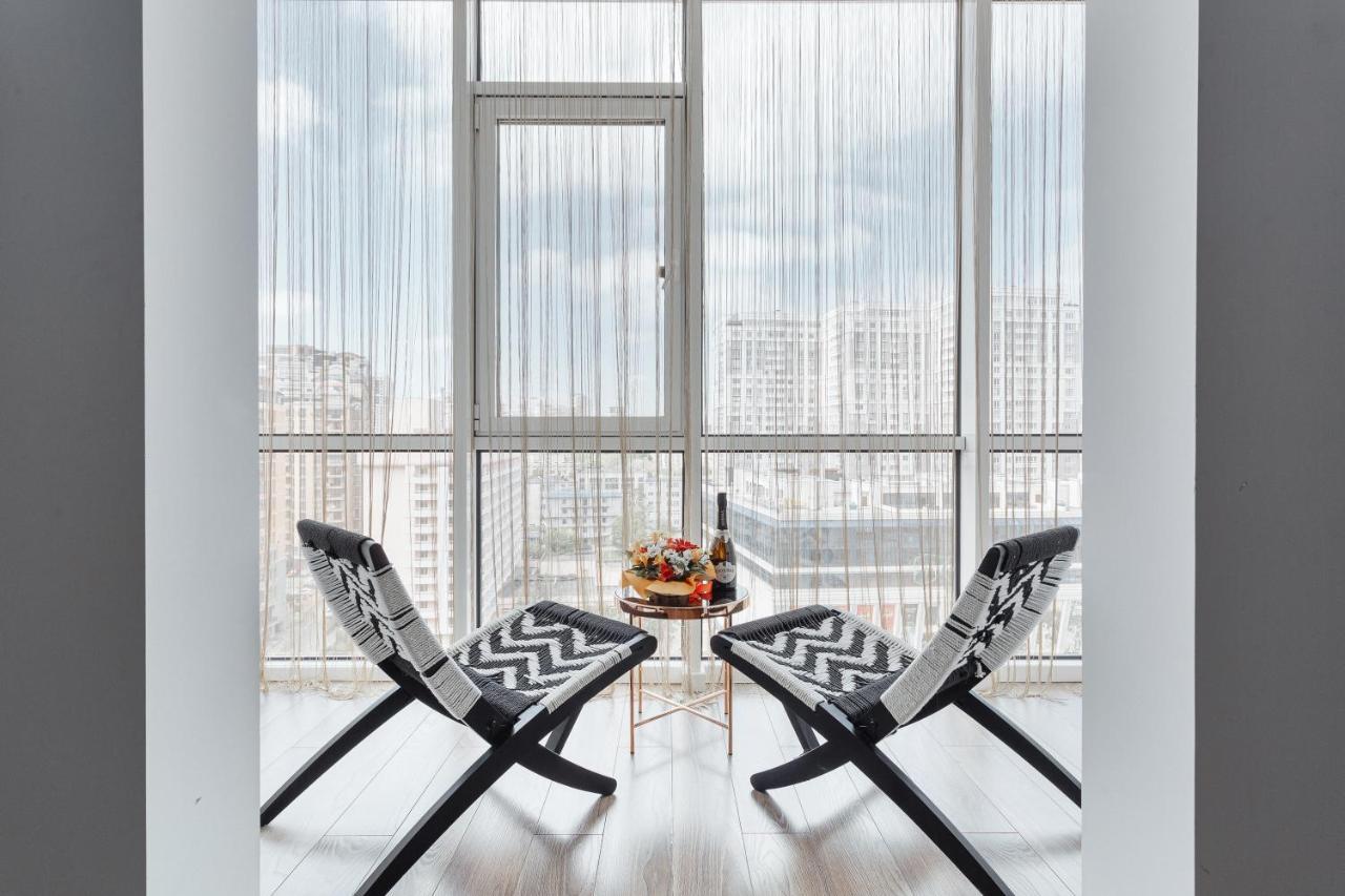 White Apartment In 12 Floor Odessa Dış mekan fotoğraf