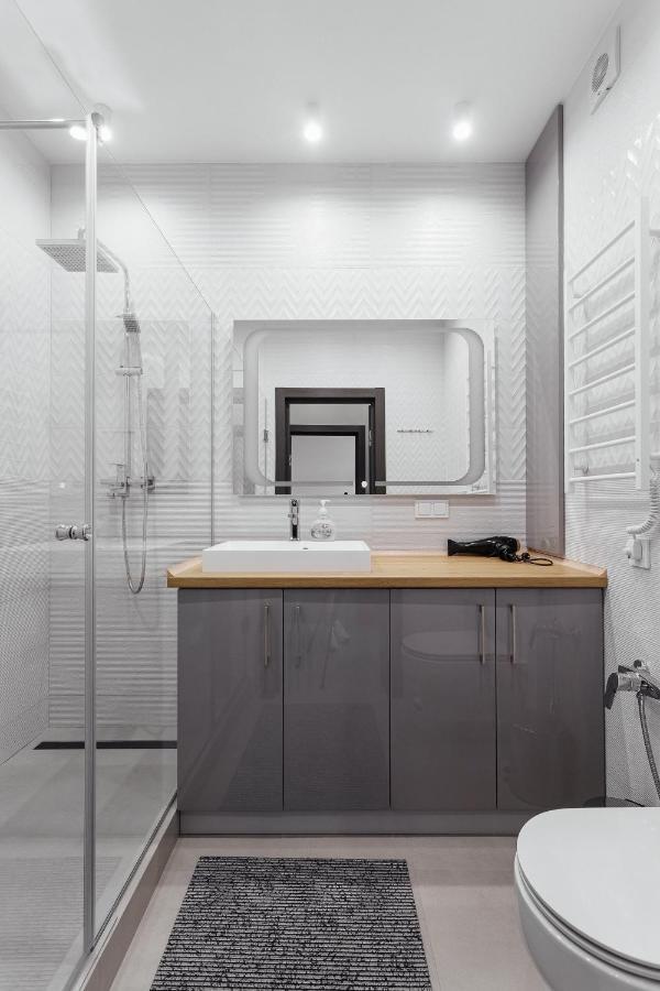 White Apartment In 12 Floor Odessa Dış mekan fotoğraf