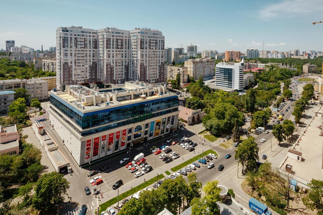 White Apartment In 12 Floor Odessa Dış mekan fotoğraf